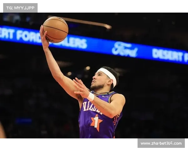 布克精妙传球奥尼尔三分远投完美命中激燃全场气氛 布克精妙传球奥尼尔三分远投完美命中激燃全场气氛